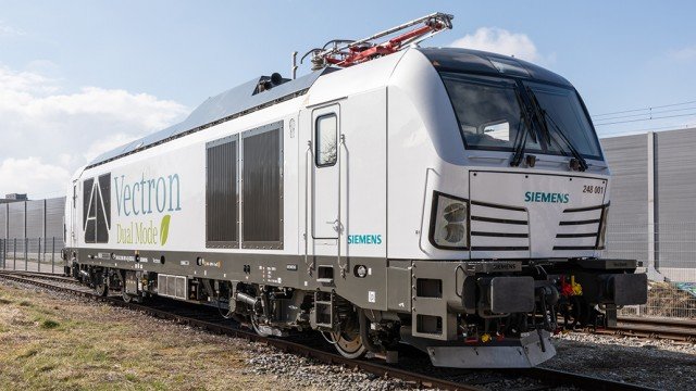 Siemens Mobility and Paribus sign framework agreement for 30 Vectron Dual Mode locomotives